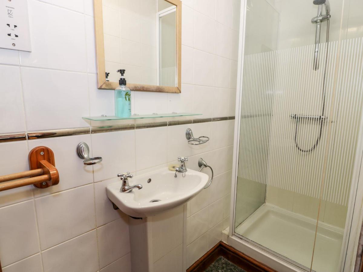 Ddol Helyg Farmhouse Llanrug Εξωτερικό φωτογραφία